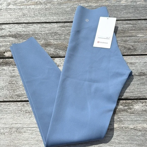Lululemon Glow Up Super-High-Rise Tight 28" Washed Denim size 6 NWT Blue legging - Picture 1 of 8